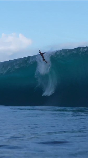 🔴(NOT A.I.) INSANE SITUATION at Teahupo'o with James Kusitino