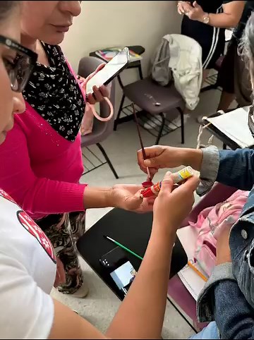 Body paint como parte de la clase anatomía para auxiliar de enfermeria con certificación de la SEP Te gustaría estudiar enfermería? Contáctanos vía WhatsApp al 525549470405 #EnfermeriaProfesional #ANCAR #docencia #Tecamac #DIF #diversidadsexual ANCAR Enlace Educativo y Académico | ANCAR Enlace Educativo y Académico