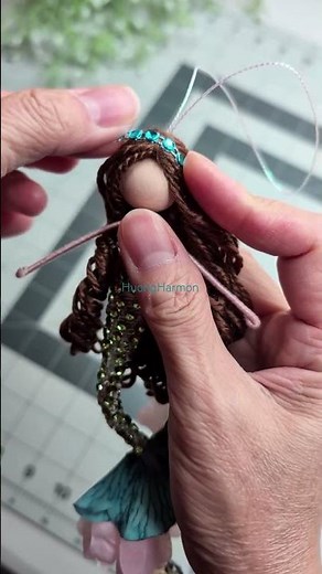 Making a blue mermaid doll, from wire to waves