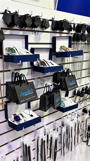 Regalo Día del Padre en Lunatics — Ropa y accesorios cerca UABC