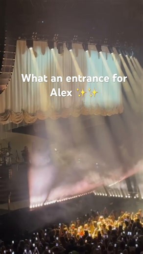 Alex warren concert🎵🎵 ‪@AlexWarren‬ #foryou #viral #alexwarren #music