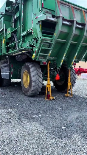 John Deere cotton harvester#cotton #johndeere #cottonharvester #agriculturalmachinery