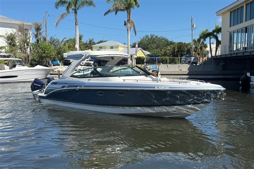 Used 2021 Formula 330 Crossover Bowrider OB, 08752 Seaside Park - Boat Trader