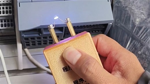 PLC不想要了，快速清除程序，轻轻按下，全部击穿！#自动化 #剑儒 #plc培训