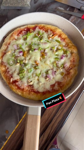 🔚🍕😋 Easy & Simple Homemade pan Pizza 😋 #fyp #pizza #recipe #yummy #panpizza #homemade #viral #foryou #foryoupage #trending #foryoupageofficiall #food #foodie @Anushka ❤️
