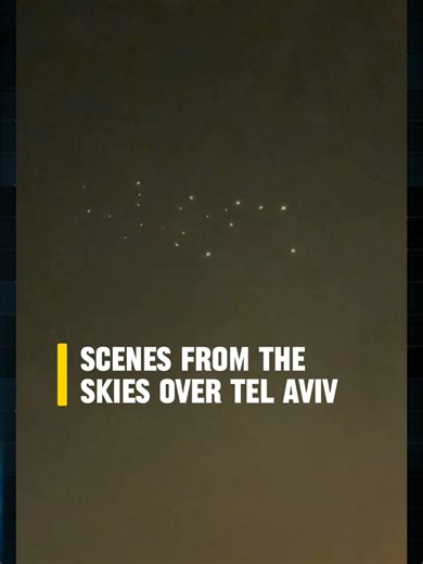 Footage showing a barrage of Iranian missiles lighting up the night sky. #usiran #breakingnews #iranwar #worldnews #geopolitics