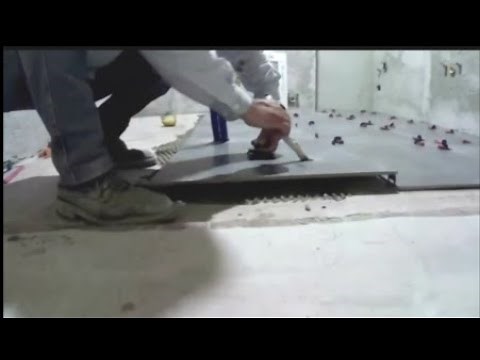 Poser des carreaux de céramique au sol. Comment Démarrer une Pose de Carrelage