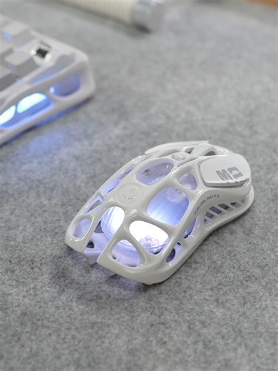 Mercury M2 Gaming Mouse Review: The Pure White Beast