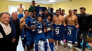 27K views · 139 reactions | Le Sarreguemines FC champion de sa poule de R1 Homiris. Hier les footballeurs sarregueminois ont remporté leur match 4-0 à Oberlauterbach. Une nouvelle victoire qui permet aux faïenciers de se démarquer à la tête de leur poule avec 11 points d’avance sur Forbach et il ne reste que 3 matchs à jouer. | Mosaïk Cristal | Facebook