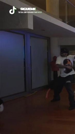 #adrianozendejas32 #parati #shifu #elamorestaenelcarrito #stream @adrianozendejas32