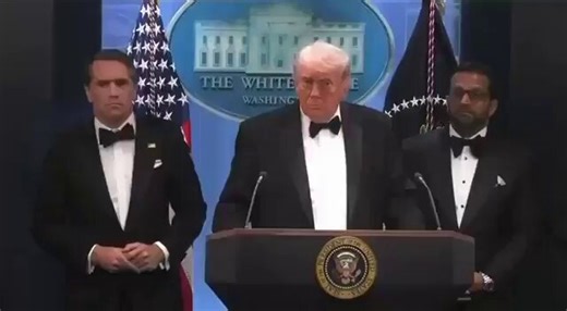 🔴 FLASH - C'est la 7ème tentative d'assassinat contre Donald TrumpJournaliste : « Pourquoi essaie-t-on autant de vous tuer ? »Trump : « C’est simple. J’ai déjà étudié le sujet des assassinats. Les personnes qui font des choses importantes sont des cibles. Comme l’a été Lincoln. Je déteste le dire, mais c’est un honneur qu’on essaie de me tuer. »