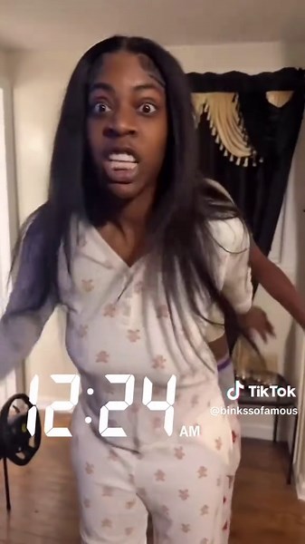 LMFAOOOOOO this was the only way to break up the fight 😂😭 #fyp #viral #binkssofamous