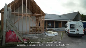 Construction d’un centre de loisirs dans le Morbihan 👷‍♀️ Pour répondre aux besoins de l’architecte de créer un centre de loisir durable, les plaques Placo® Infinaé 13 et Placo® Infinaé 18S, intégrant au moins 50 % de plâtre recyclé, ont été choisies. 🤩 Découvrez dans notre vidéo le témoignage de @Nicolas Fevre, directeur de l’entreprise @Armor Isolation, membrane du Club Entreprises Placo® sur la mise en oeuvre des solutions plaques et les spécificités de ce chantier. 🎥 L’entreprise a égalem