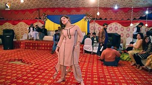 1.9M views · 99K reactions | پری پارو نے ایک نیا ریکارڈ قاٸم کر دیا https://youtu.be/VdsmwVcTrCs | روگ محبتاں دے | Facebook