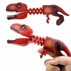 [Hot Item] Novelty Joke Funny Toy Telescopic Animals Mechanical Robotic Arm Claw Juguetes Stretch Biting Dinosaur Toy Hand Grabber for Kids
