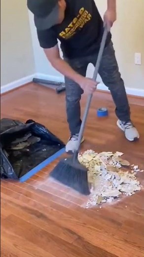 This is one easy way to put floor dirt in plastic.#creative #shorts