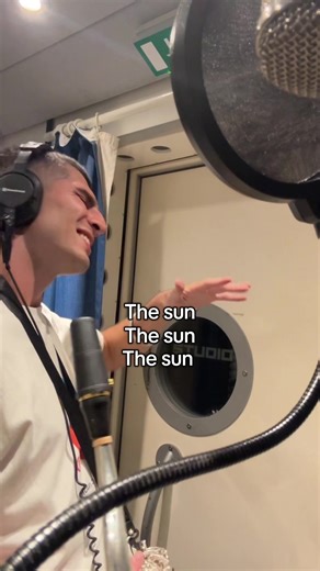 Reposting videos to this audio‼️ “sun is gone” out July 25th - sending an unheard snippet to everyone on the mailing list 👀 #newmusic #sunisgone #breakup