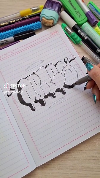 Ideas para marcar tus cuadernos con estilo graffiti