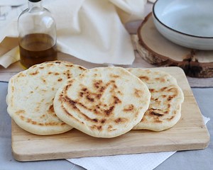Recette de pain pita à la poêle facile et rapide