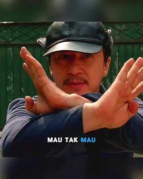 🥋 This Apartment Guard Turns Out to Be a Kung Fu Master! #shorts #storyline