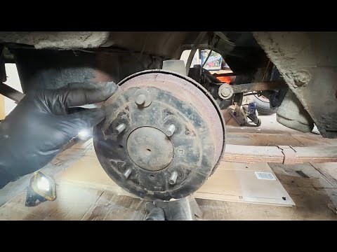Marblehead MG - Episode 21: Rear Brake Teardown (1979 MG Midget 1500)