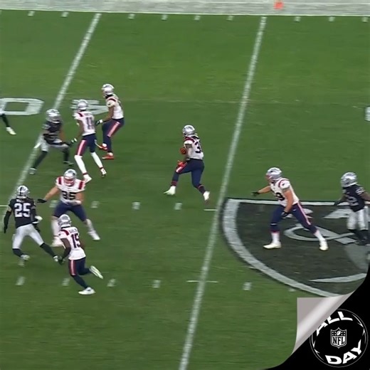 18K views · 321 reactions | #ALLDAYMoment of the Week? Maybe the #ALLDAYMoment of the YEAR. Sign up to start building your NFL All Day collection of the game's greatest Moments! https://allday.football/Start-Collecting | NFL | Facebook