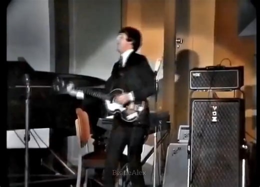 The Beatles - You Can't Do That (Live in Melbourne, Australia, 1964) | Top Hat Crew's "Live Music Archives"