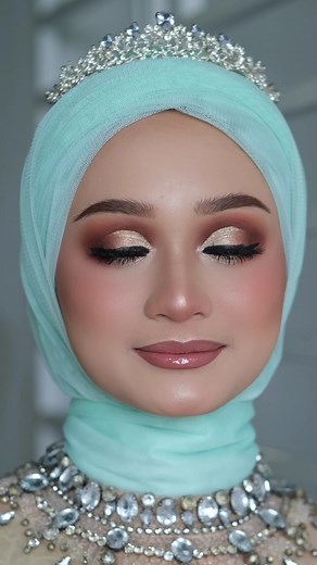 applebusana on TikTok