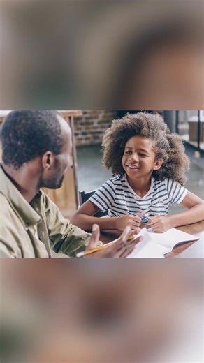 14 reactions · 13 shares | Un dialogue régulier et attentif entre parents et enfants renforce les liens familiaux, prévient les malentendus et favorise l’harmonie au sein du foyer. Dans cette première partie, découvrez pourquoi la communication demeure la clé d’une relation équilibrée et épanouissante. #OSAMEONG #DialogueFamilial #ParentsEnfants #Communication #BienÊtreFamilial | OSAME ONG | Facebook