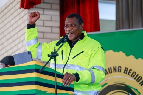 Mashatile cleared by ANC integrity commission