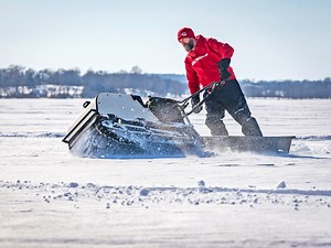 This Cargo Snow Sled Can Replace All the Hounds and Handle Countless Winter Activities