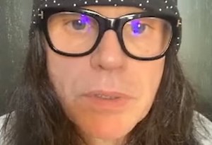 IAN ASTBURY Says No Recent Rock Albums Come Close To THE CULT's 'Under The Midnight Sun': 'Our New Record's Essential'