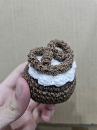 Mini Pretzel Cake Crochet Pattern – Amigurumi Food PDF (digital Download) - Etsy Australia