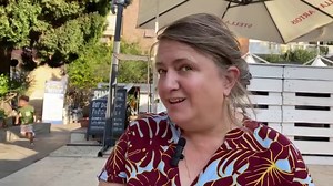 CARTOLINE DAL FESTIVAL 💌 Non è soltanto una delle illustratrici più conosciute e più brave del mondo...è anche una donna di grande simpatia e gentilezza! Ascoltate Kitty Crowther, qui al Festival Tuttestorie 2023 🥰 Con Topipittori e Hamelin associazione culturale Video di Giuseppe Murru Traduzione di Davide Madeddu | Festival Tuttestorie di Letteratura per Ragazze e Ragazzi