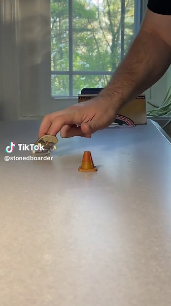 Tech Deck Fingerboard Tricks: Easy and Satisfying!