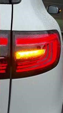 Geely EX5 Starray - indicator lane change, standard and emergency hazard functions made easy.
