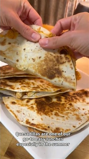 Easy Chicken Quesadillas for Feeding a Crowd ☀️