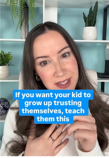 I love this topic. 👏🏻 I think it’s so important to teach our kids to trust themselves in order to build confidence and quite honestly, to keep them safe. Creating a foundation of self-trust when they’re young, will help them be able to say no to those dangerous things as teens. I don’t know about you, but I want my kids to always know they can say no AND feel they can trust their gut. 👉🏻What else would you add to the list that helps teach self-trust? Lots of love, Dr. McKenzie 💞 ⚠️ This is 