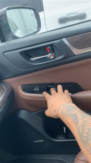 2018 Subaru Outback passenger window reset after replacing the battery #youtubeshorts #mechanic