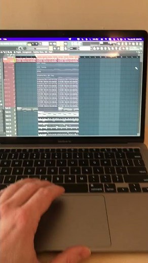 MacBook Air M1 vs MacBook Pro 2017 (FL Studio 20)