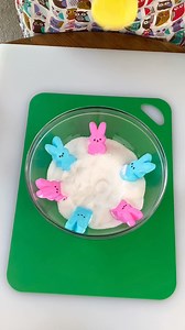 5.2K views · 55 reactions | This sugar cookie Peeps-Za is so easy and perfect for Easter  #easterdesserts #peeps #easterbunny #easydessert | Sara L | Facebook