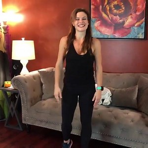 Sneak Peek Move (that means a new workout is headed your way!) Runner’s Lunge Pulse. Press that Heel up on each pulse. 🍑 #benderfitness #bfbody #bfbodyfit #workit #fit #fitness #fitlife #fitmom #gluteworkout #exerciseroutine | Melissa Bender Fitness