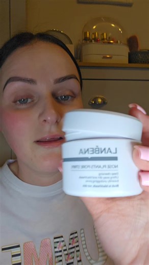 Effective Blackhead Removal with Lanbena Strips