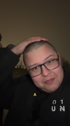 🎥 Foto-/videoteenused, reklaam, sisu brändidele on Instagram: "❄️ Зимняя трасса — это процесс, а не кнопка «вкл» ❄️ Сейчас мы продолжаем работу над покрытием: трамбуем, укатываем, формируем правильный слой снега. Важно понимать — сама площадка уже открыта и доступна для свободного пользования, можно спокойно приезжать, кататься и тренироваться 👍 Но на саму трассу пока заезжать нельзя — ранние заезды портят основание под снегом и откатывают нас назад ❌ Мы видим интерес, активность и желание пос