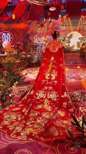 Chinese Wedding Dress Styles: Traditional and Modern Designs