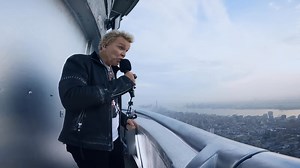 1.2K views · 35 reactions | Billy Idol – Dancing With Myself (2024 Live From the Empire State Building) | Memória Videoclipes | Facebook