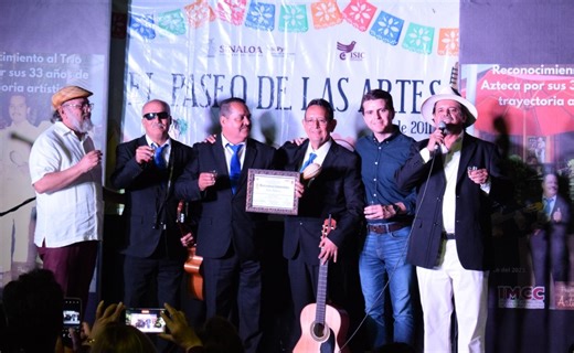 Celebran 33 años de trayectoria del Trío Azteca en el Paseo de las Artes