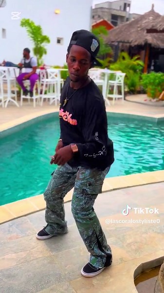 Lascora_Lo_Styliste sur TikTok