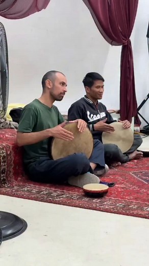 Pak Mur on Instagram: "Latihan rutin Ratoh Duek Aceh di Sydney Australia 🇦🇺 #acehbakmatadonya #tariacehdiaustralia #aceh #ratohduek"