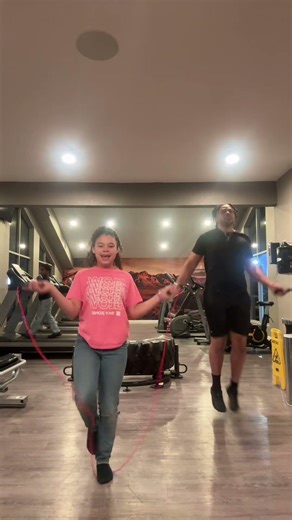 Me and my princess jump roping 🫶🏽.#godisgood #vibe #jumprope #cardio #fatherdaughter